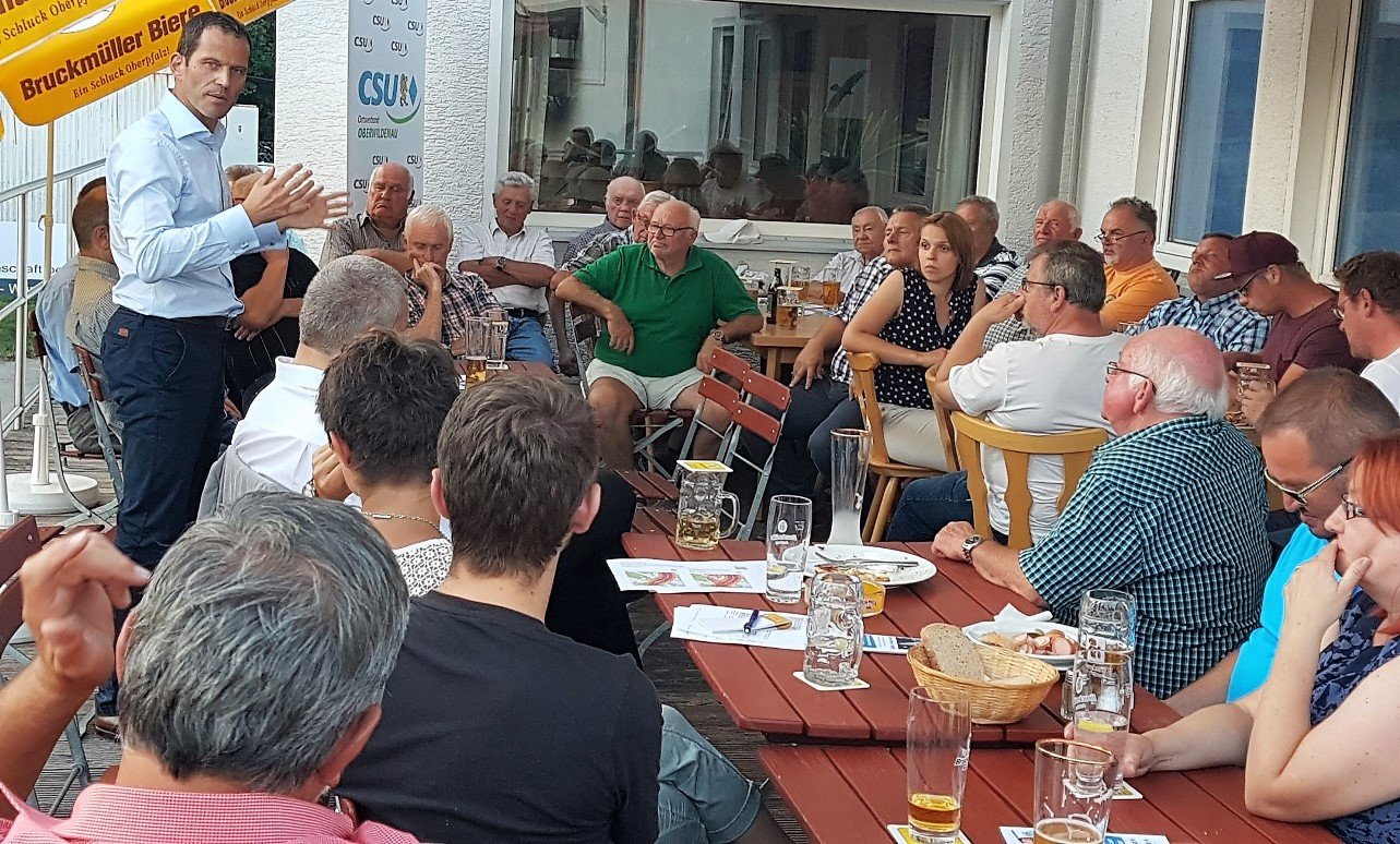Vom Biergarten auf die Sportheim-Terrasse