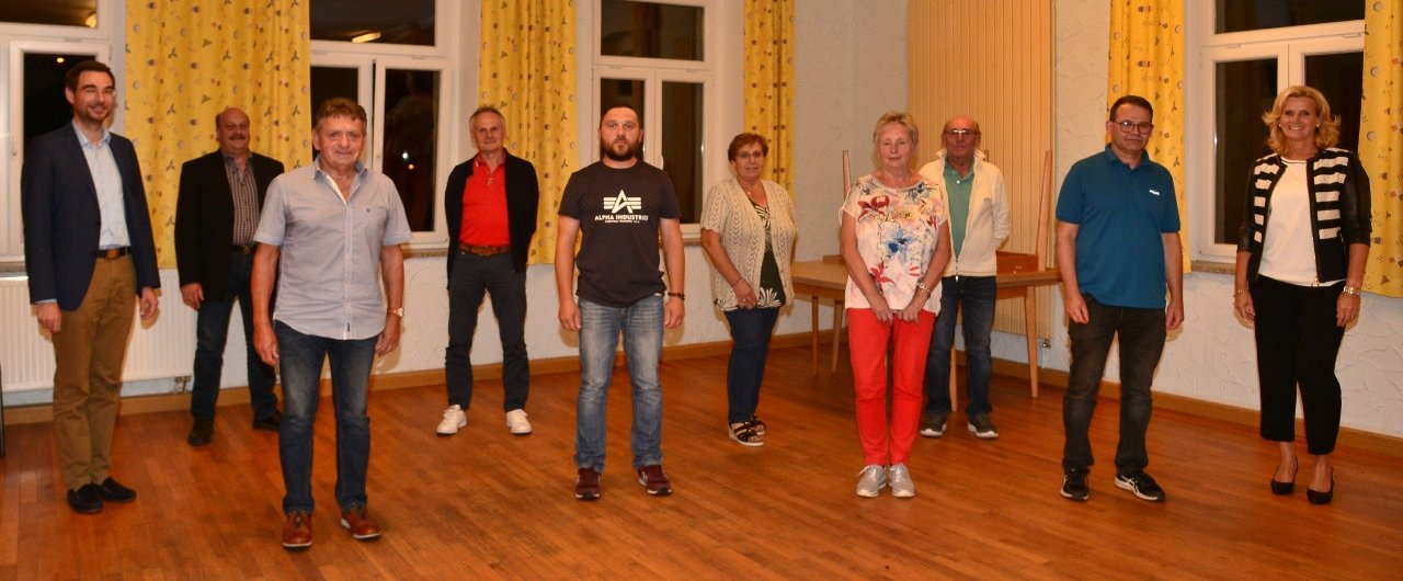 Viel Überredungskunst und ein Schock bei CSU-Neuwahlen