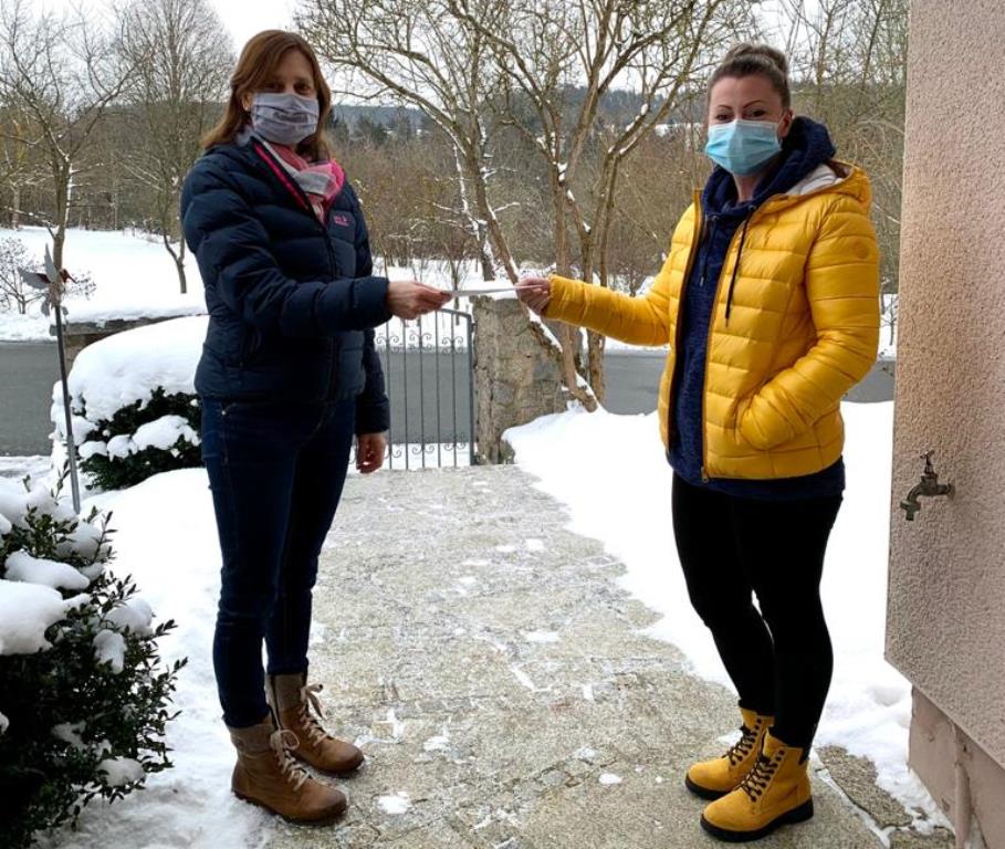 Vorstandstrio schlägt zwei Fliegen mit einer Klappe