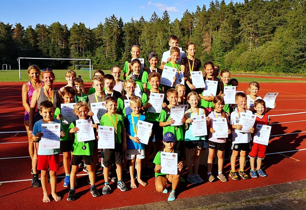 Leichtathleten trotzen heißen Temperaturen
