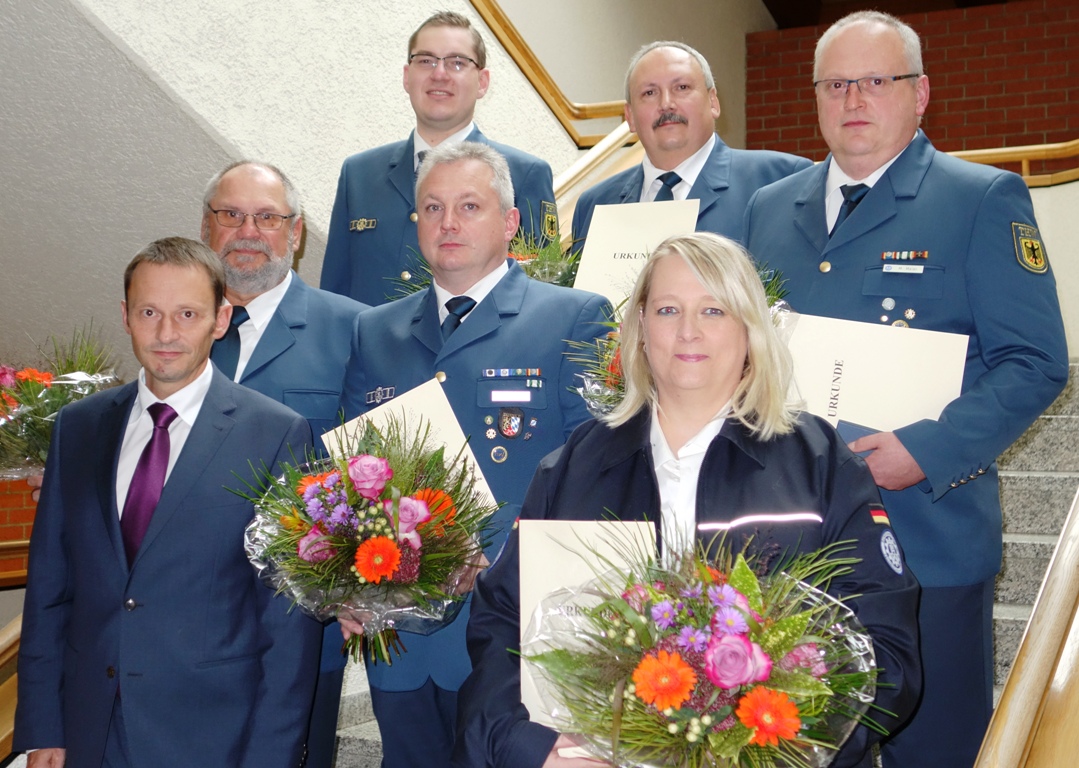 Ehrenzeichen für ehrenamtliche Mitglieder des THW