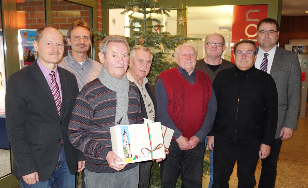 Stadt Weiden bestellt neue Feldgeschworene