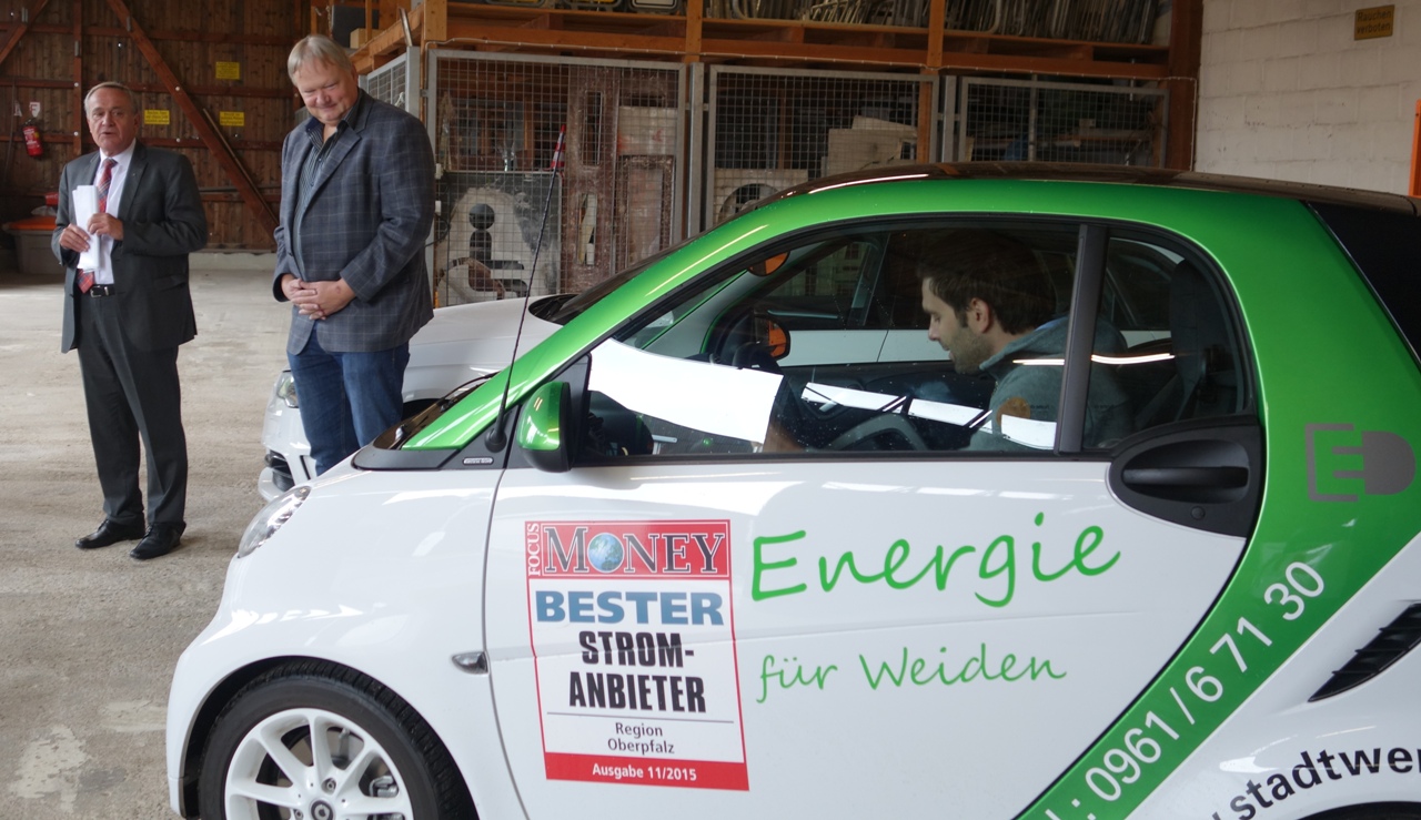 Vorstellung der Elektro- und Hybridfahrzeuge der Stadt