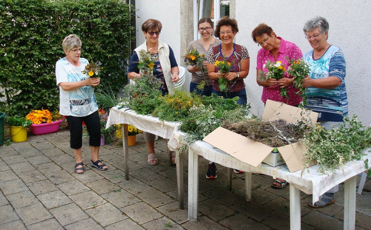 Kräuterbüschel für die Gesundheit