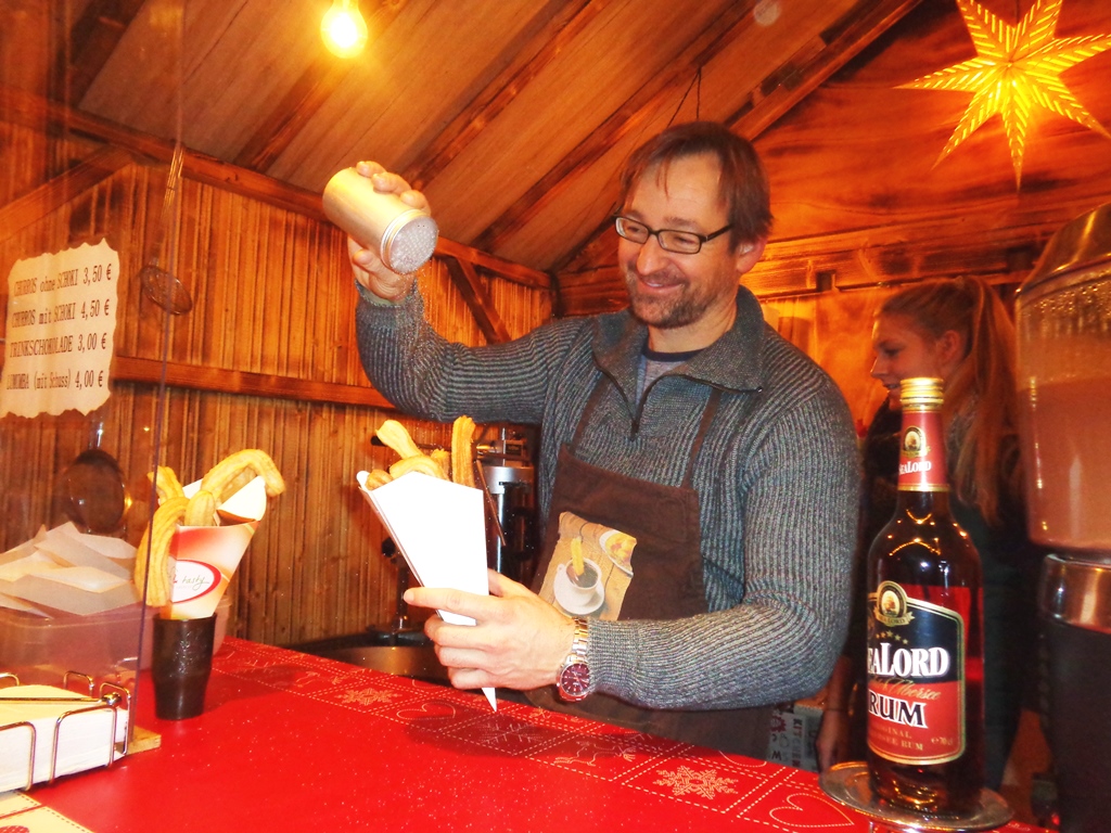 TV „Brunner-Wirt“ Holger Matthias Wilhelm am Adventsmarkt besucht