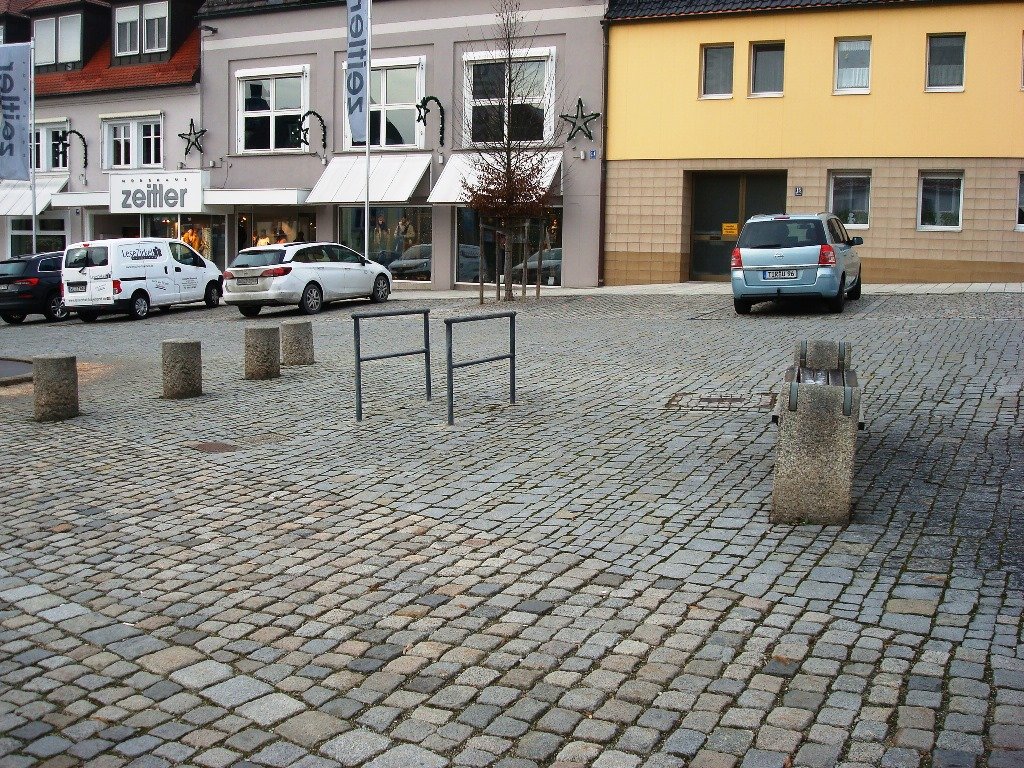 Barrierefrei Parken: Parkplätze statt Fahrradständer