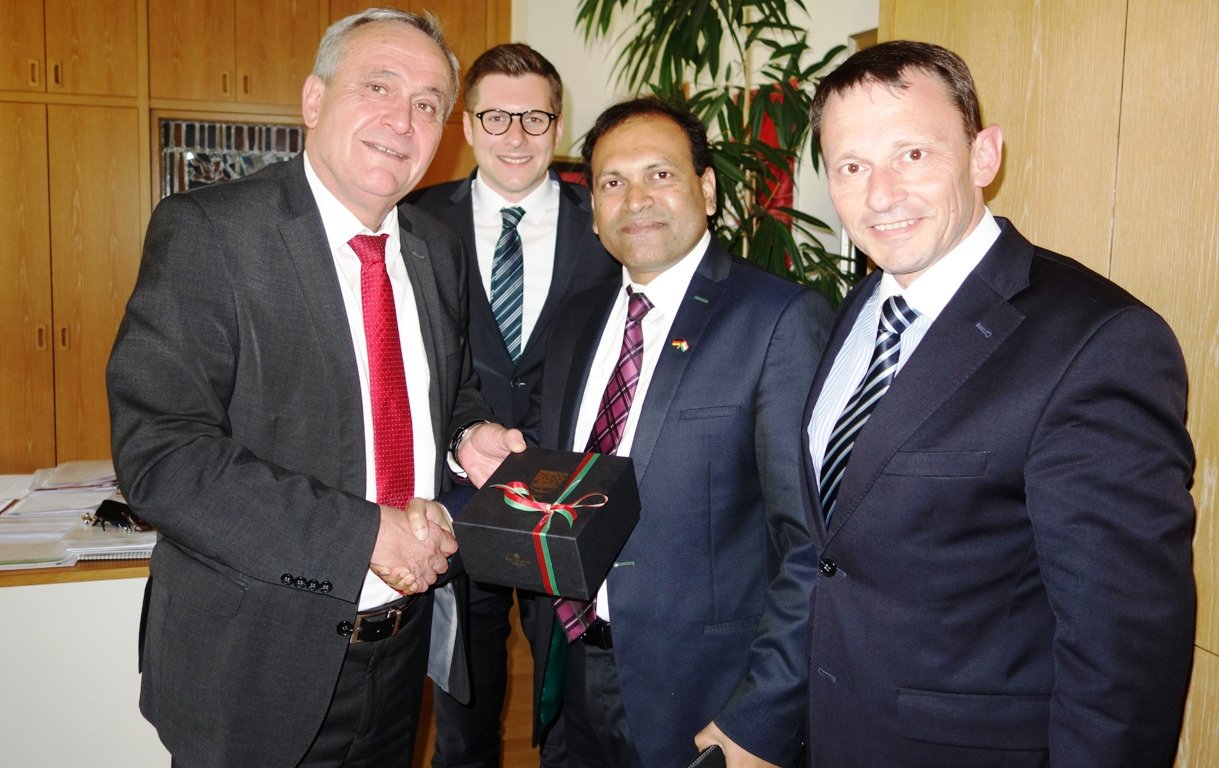 Indischer Generalkonsul in Weiden