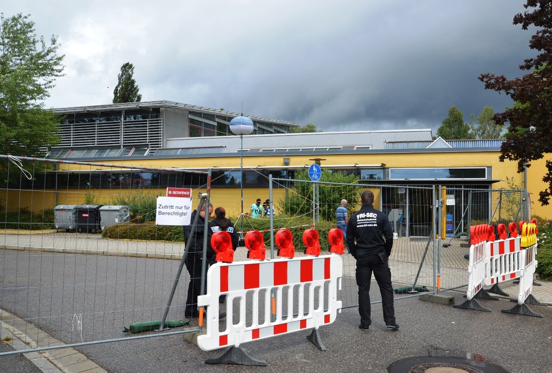 Flüchtlinge: Rotes Kreuz  überlastet