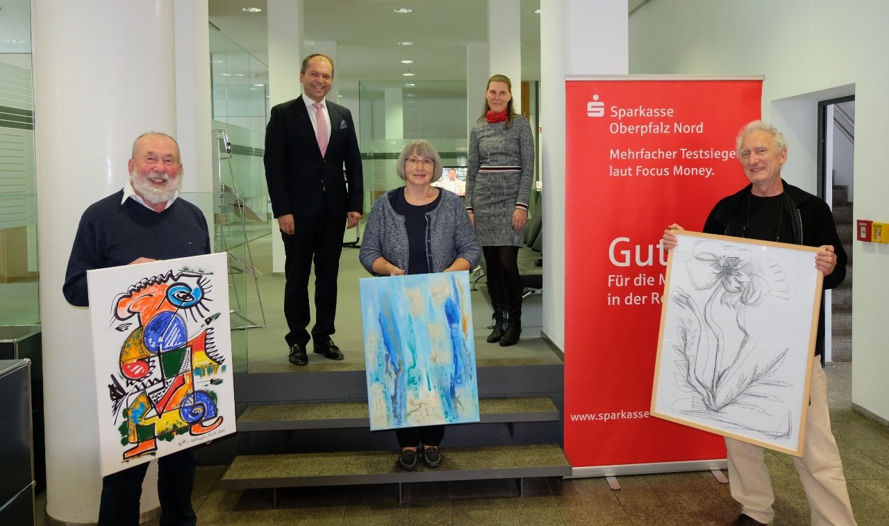 Es ist angerichtet: OKV Mitglieder in der Sparkasse Oberpfalz Nord