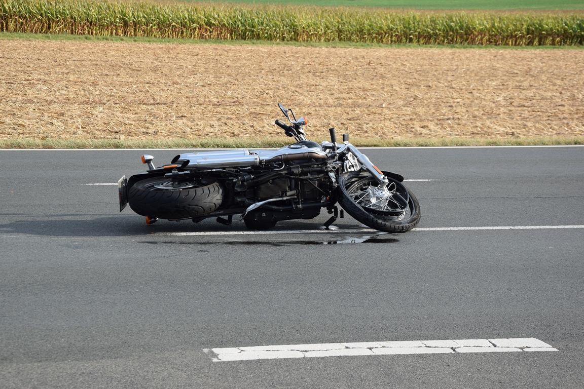 Motorradfahrer bei Mallersricht übersehen