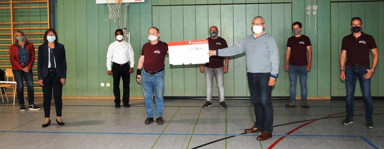 Männergesangsverein spendet 4.500 Euro aus Weihnachtskonzert-Erlös