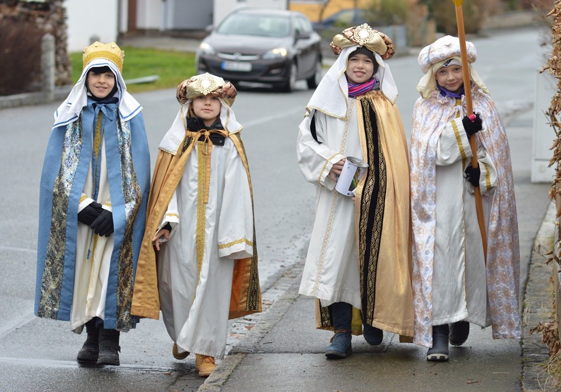 Sternsinger sammeln für Kinder in Not