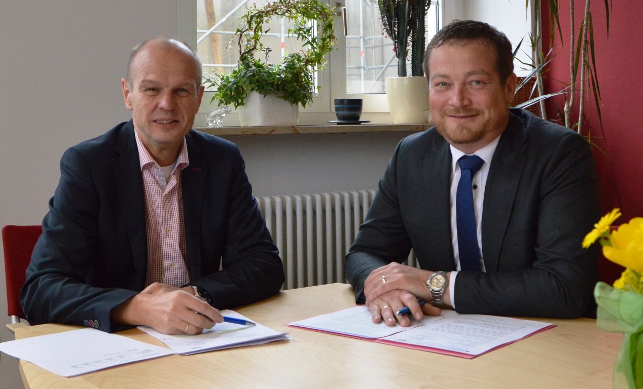 Bessere Arbeitsbedingungen: MdB Grötsch im Gespräch mit Klinikvorstand  Götz