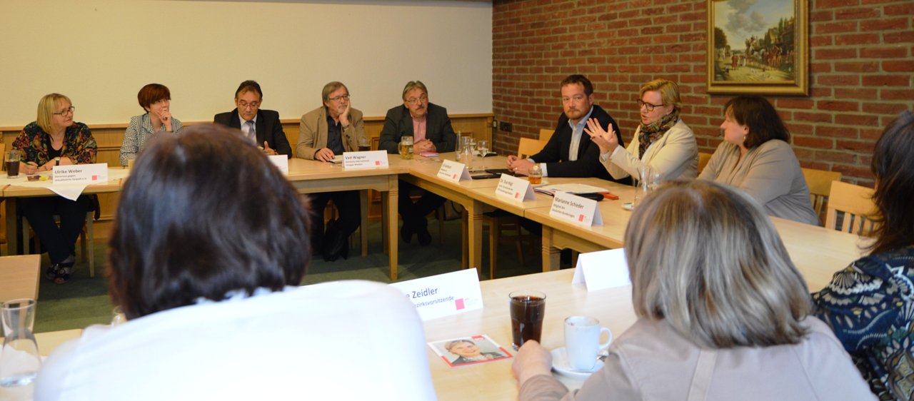 SPD diskutiert mit Initiativen über Menschenhandel und Prostitution