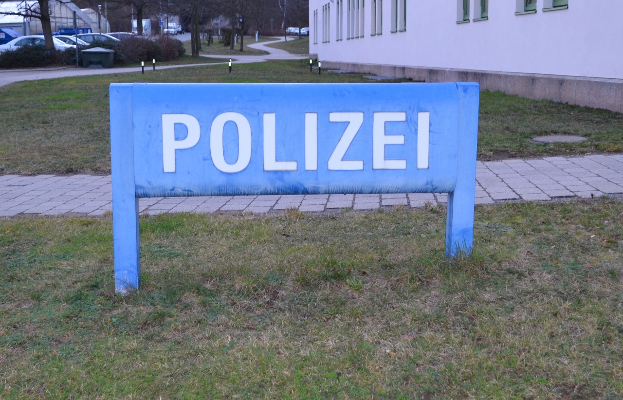 Unbekannte verursachen 8.000 Euro Schaden an Bus