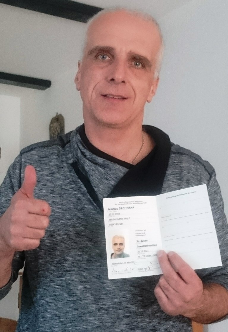 Gewaltprävention: Ju-Jutsu-Abteilung feiert Trainer Grohmann