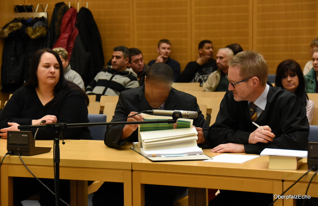 Lebenslange Haft für grausamen Mordversuch