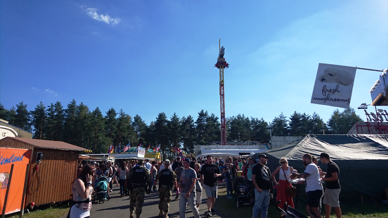Deutsch-Amerikanisches Volksfest: Super Wetter, friedliche Gäste, leckere Schmankerln