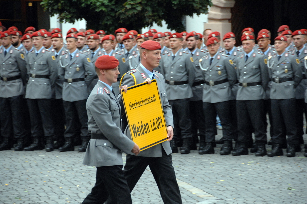 Willkommen zurück! Artilleriebataillon wieder in Weiden