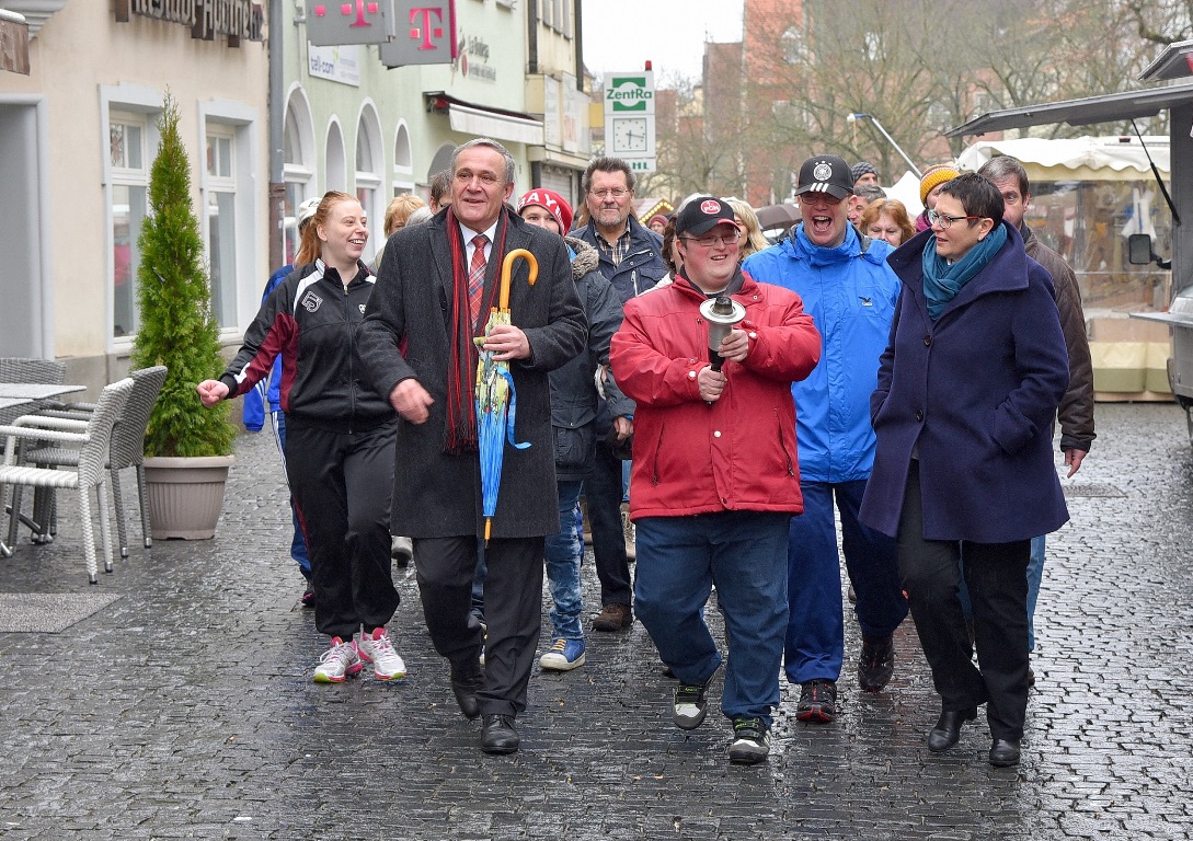 Special Olympics Bayern feiert Jubiläum: Fackellauf macht in Weiden Halt