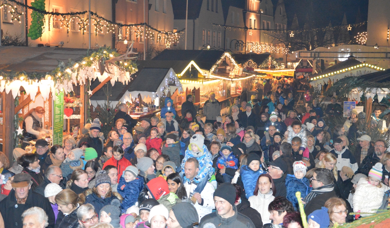 Nikolaus bringt Kinder zum Strahlen