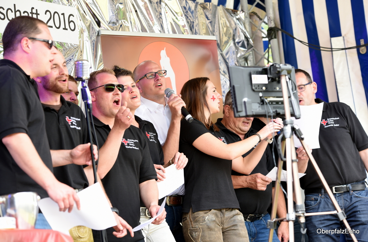 BRK-Sommerfest mit Karaoke für den guten Zweck