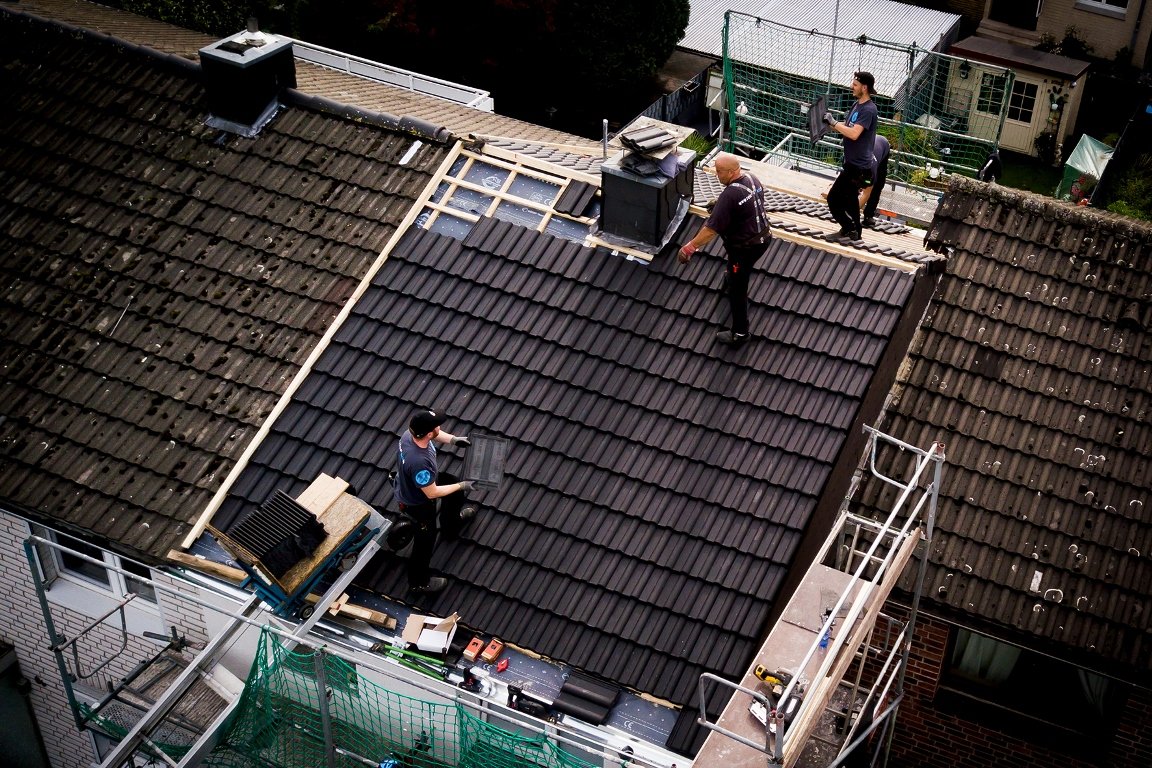 Mehr Geld für Dachdecker gefordert