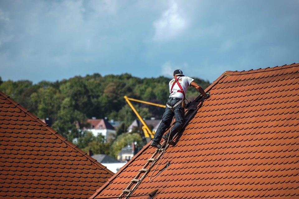 Warnung: Falsche Dachdecker überrumpeln Hausbesitzer
