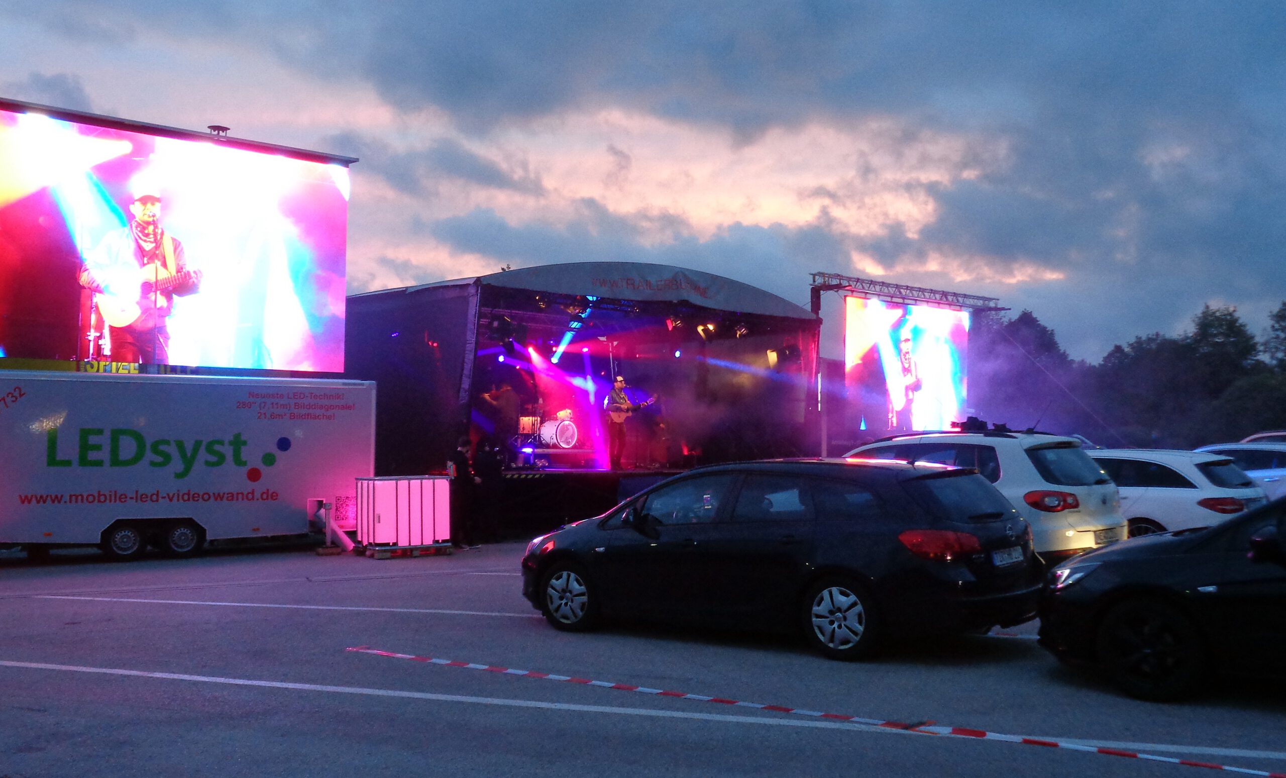 Gelungener Auftakt: Django 3000 begeistern bei Auto-Open-Air