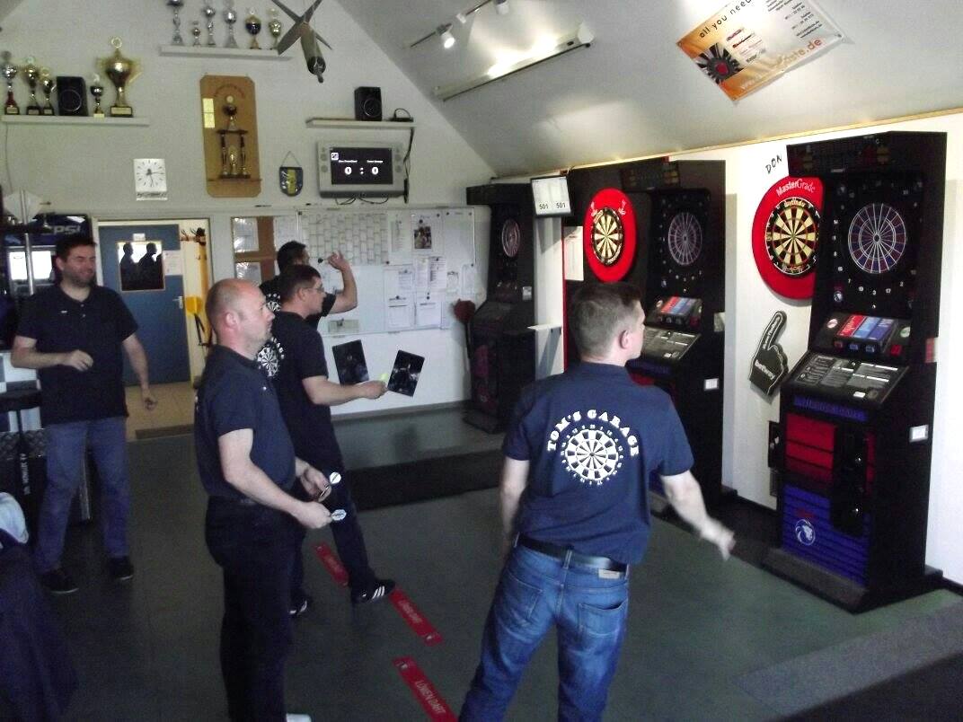 Dartwettbewerb: Don Promillo’s im Viertelfinale
