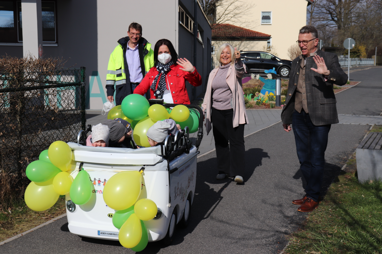 E-Bus für Kinderhaus Kunterbunt
