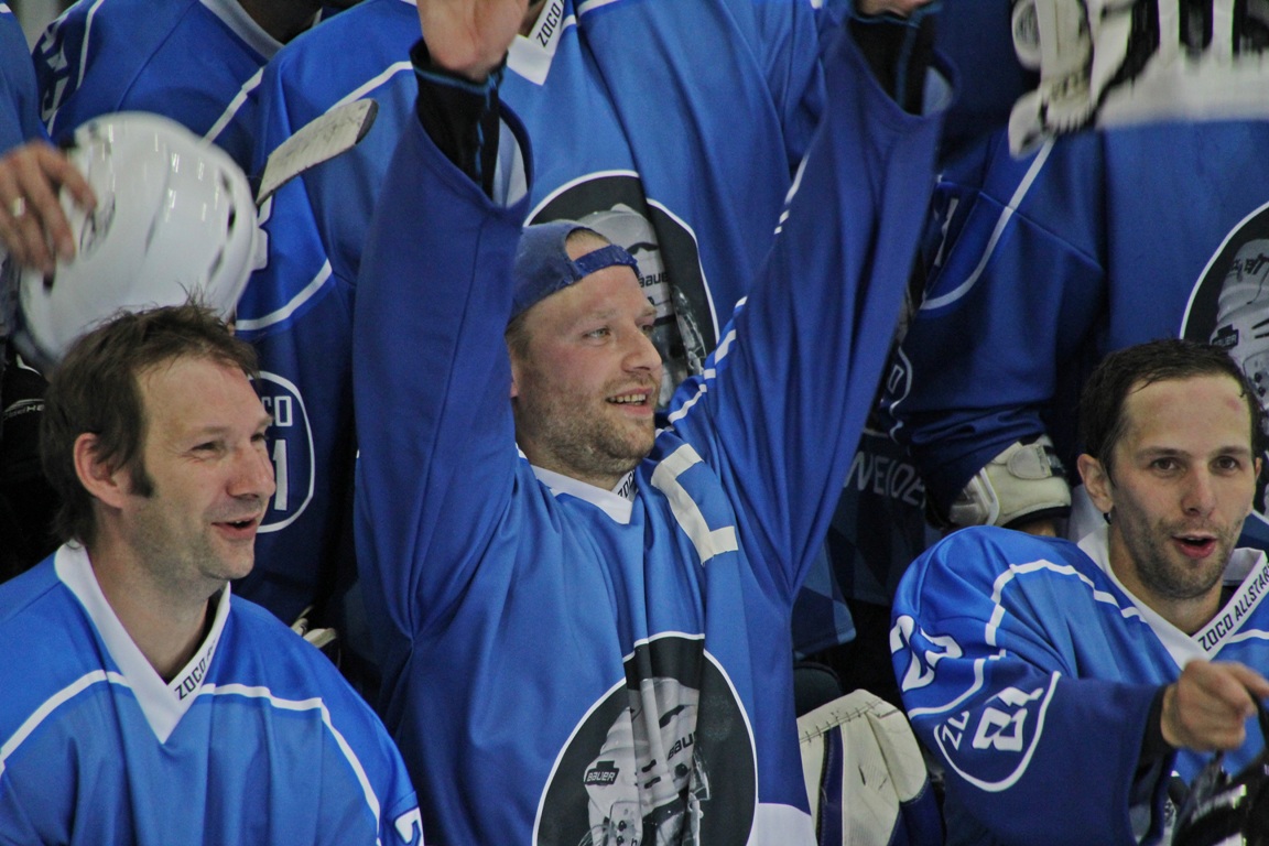 Mit Standing Ovations verabschiedet: Blue Devil Fans feiern Zoco