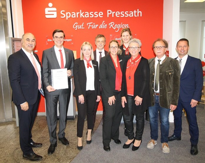 Sparkassen-Filialbereich unter neuer Leitung