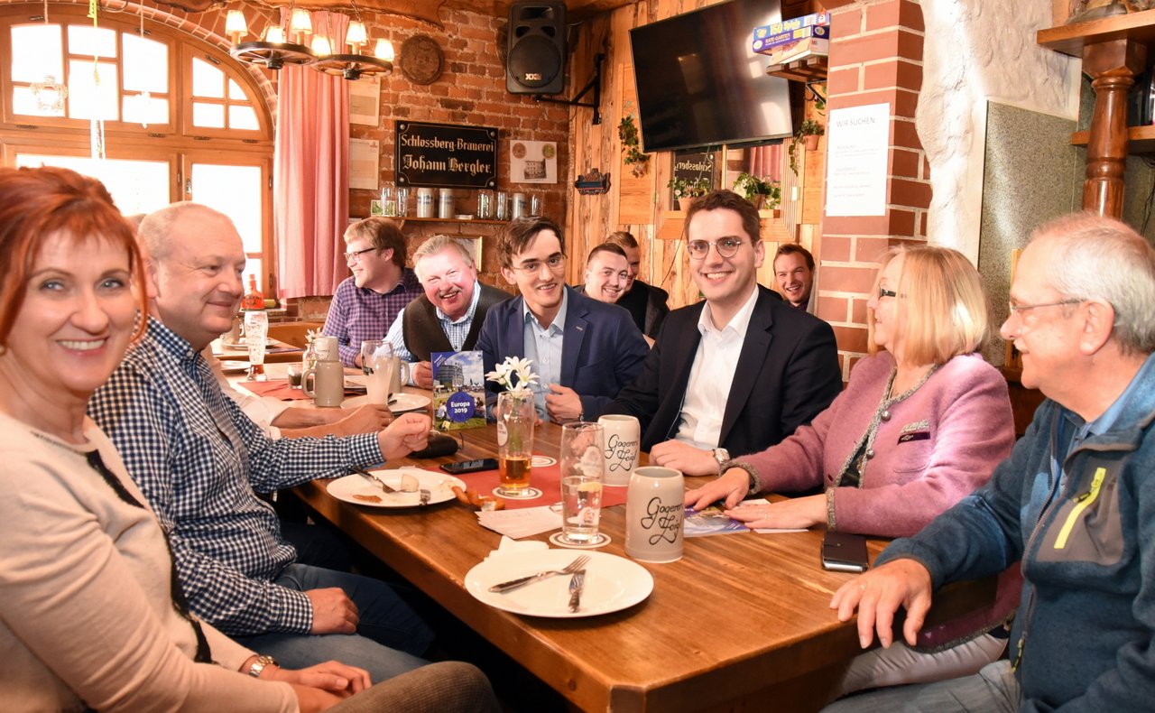 Europäische Mittagspause mit Spitzenkandidat Doleschal