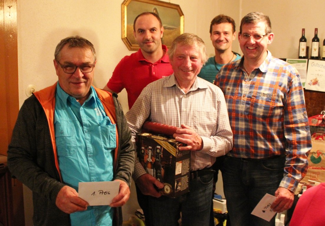 Viele Kartenspieler reisen nach Preppach