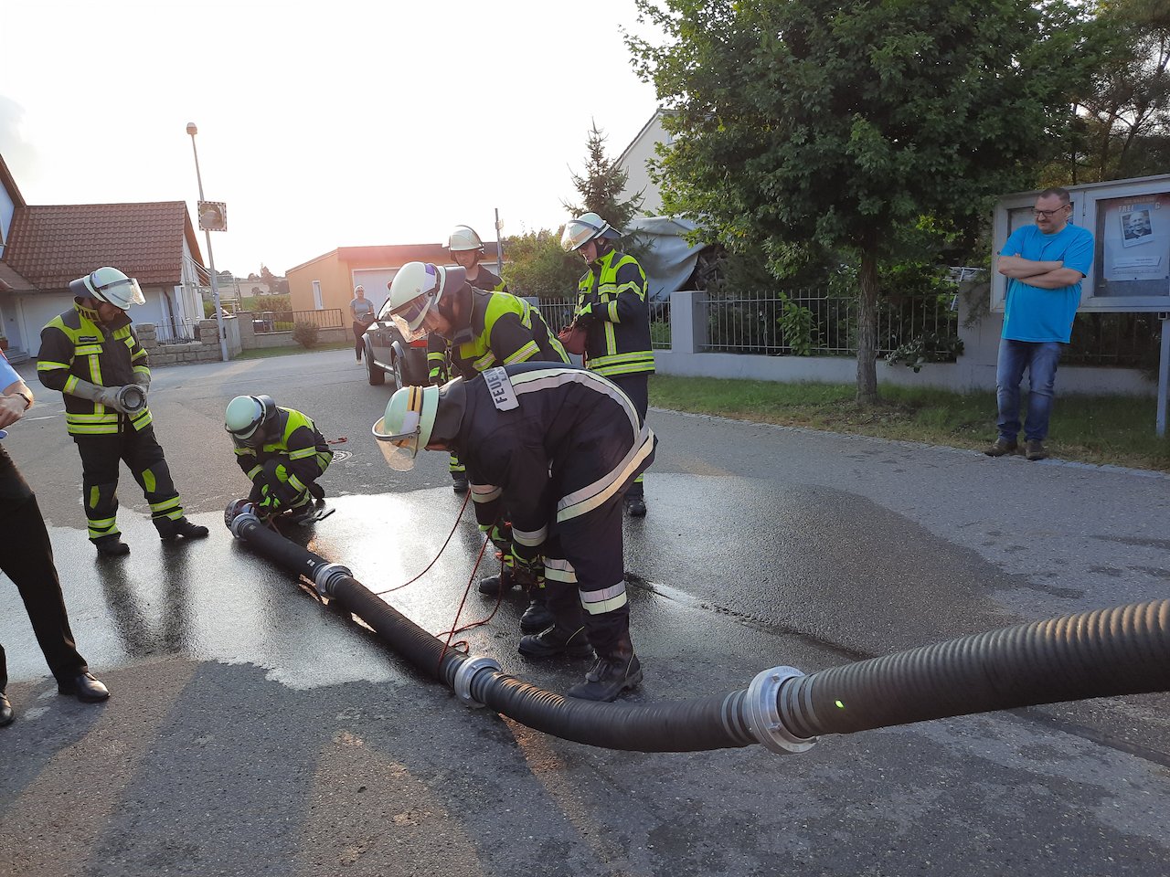 Der Umgang mit dem Hydranten sitzt