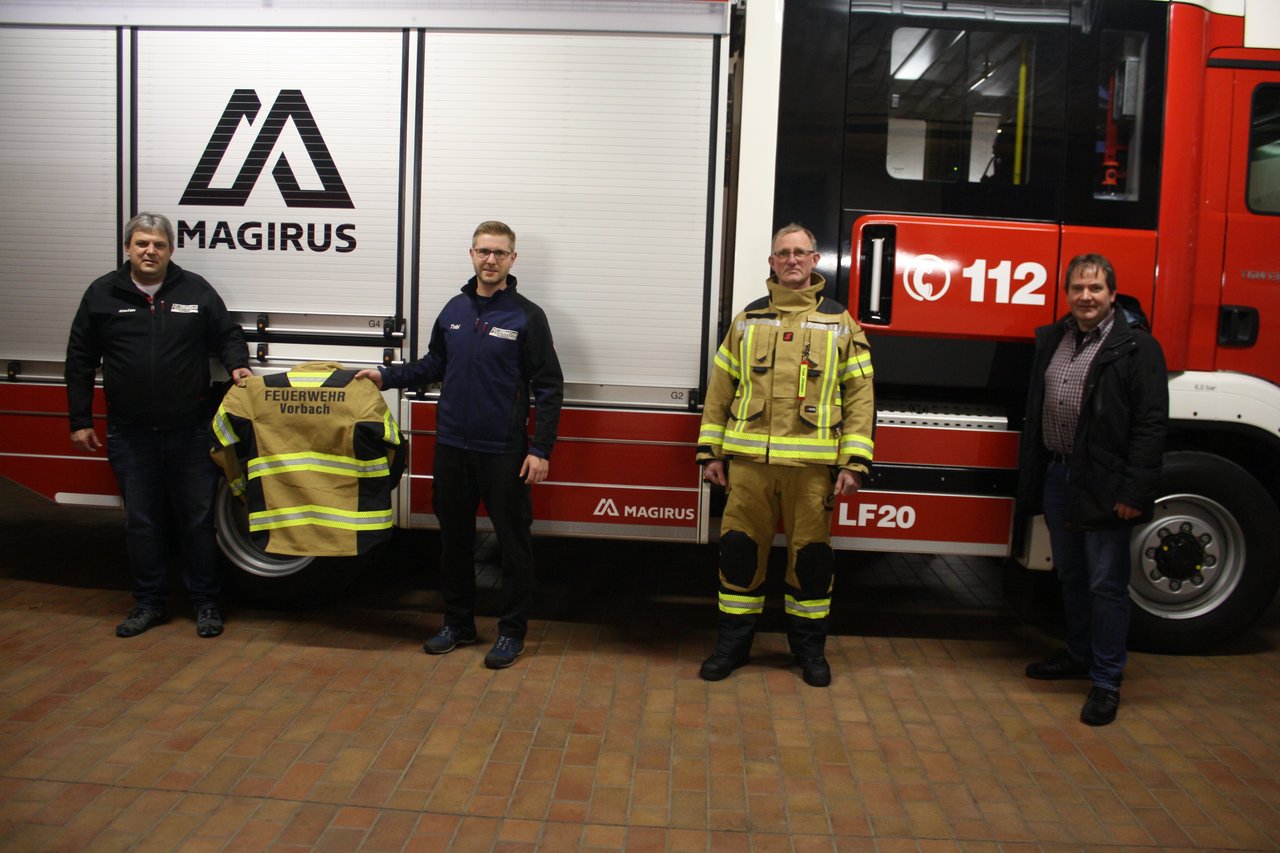 „Vorzeitiges Christkindl“ bei der Feuerwehr
