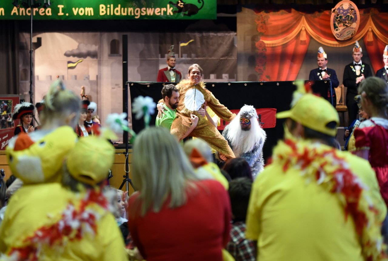 Familienfasching für alle Generationen