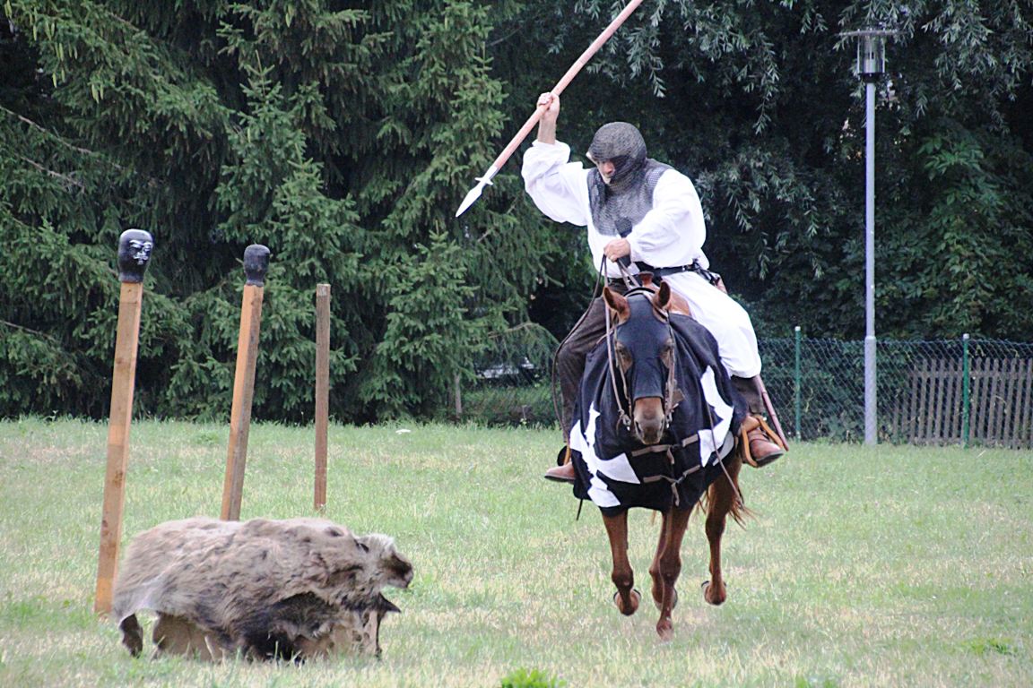 Ritter und Hexen beim Feldlager in Kemnath