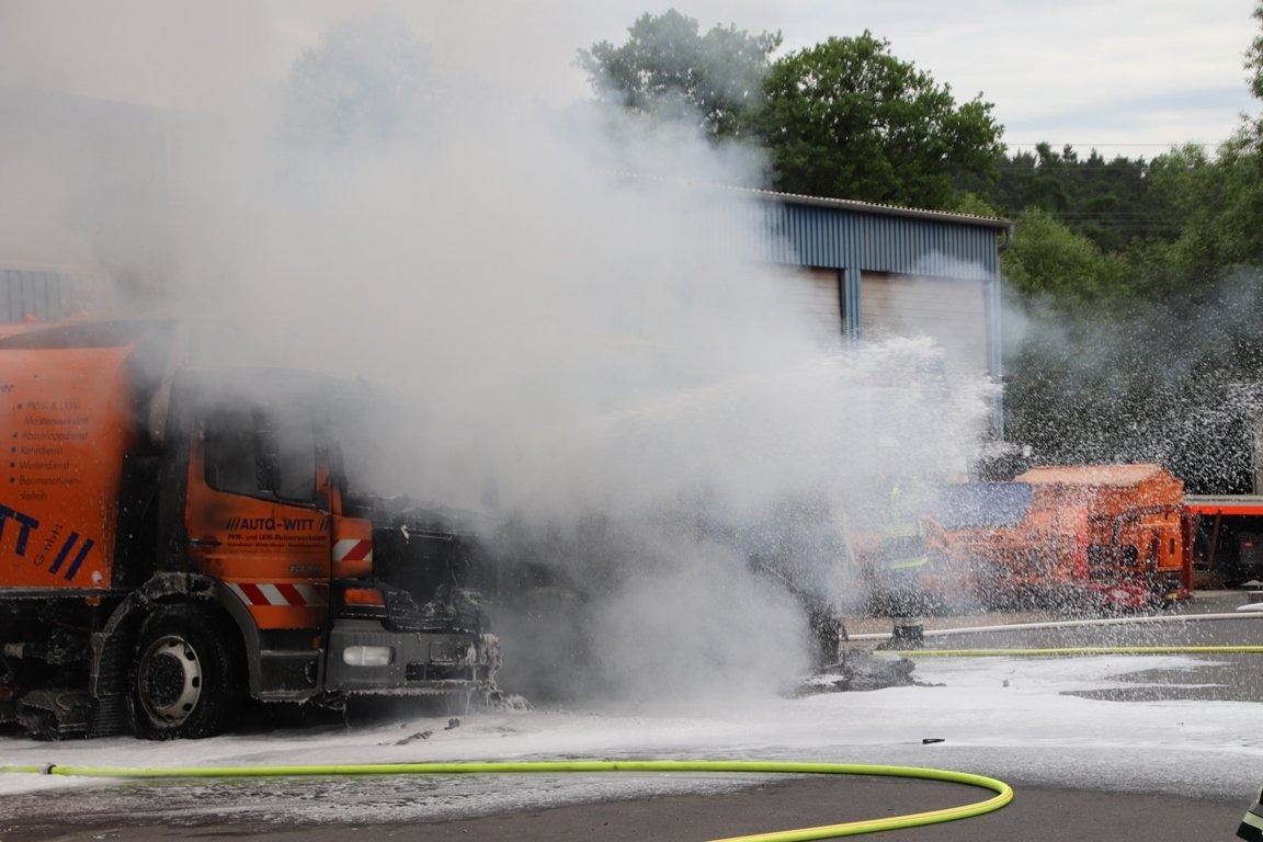 [Update] Feuer auf Betriebshof in Grafenwöhr