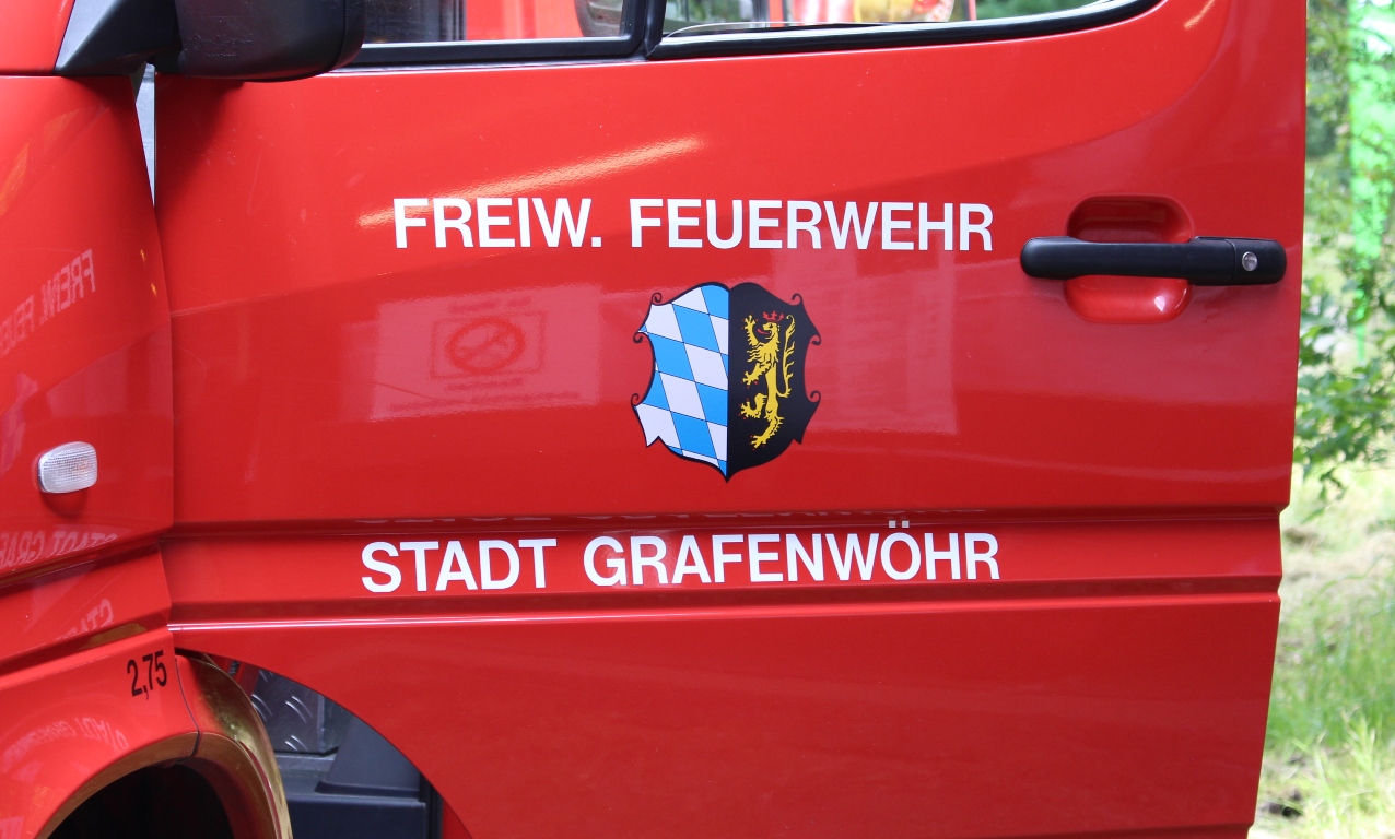 Toaster brennt auf Herdplatte