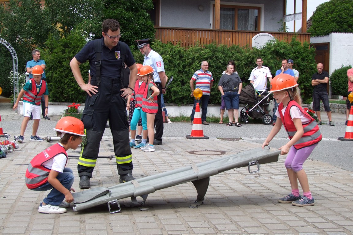 Kinder sind Feuer und Flamme