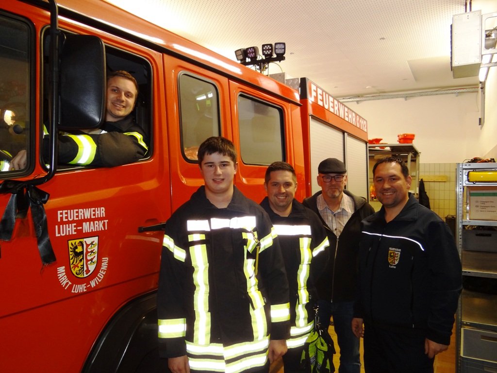Feuerwehrführerschein für drei Kameraden
