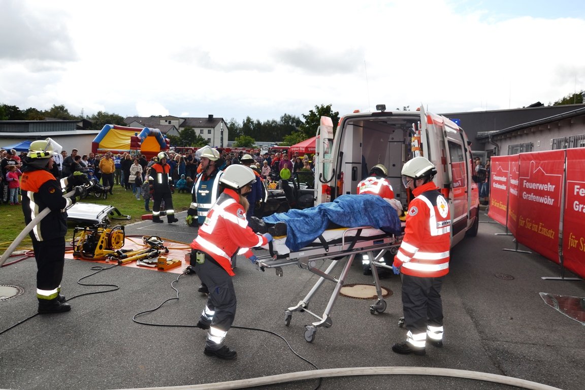 Feuerwehr Grafenwöhr: Unfälle, Hausbrand und eine Hüpfburg