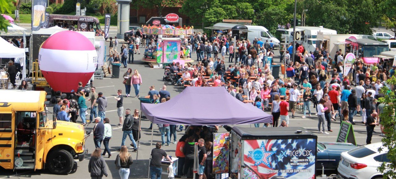 Foodtruck-RoundUp Weiden: Von Burgern, Donuts und Insekten