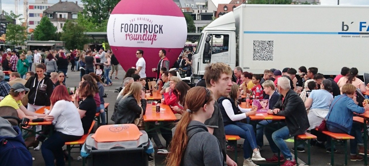 Foodtrucks in Weiden: Streetfood auf die Hand, Streetmusic auf die Ohren