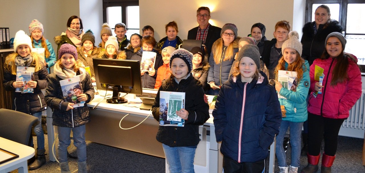 Vierte Klasse mischt Rathaus auf