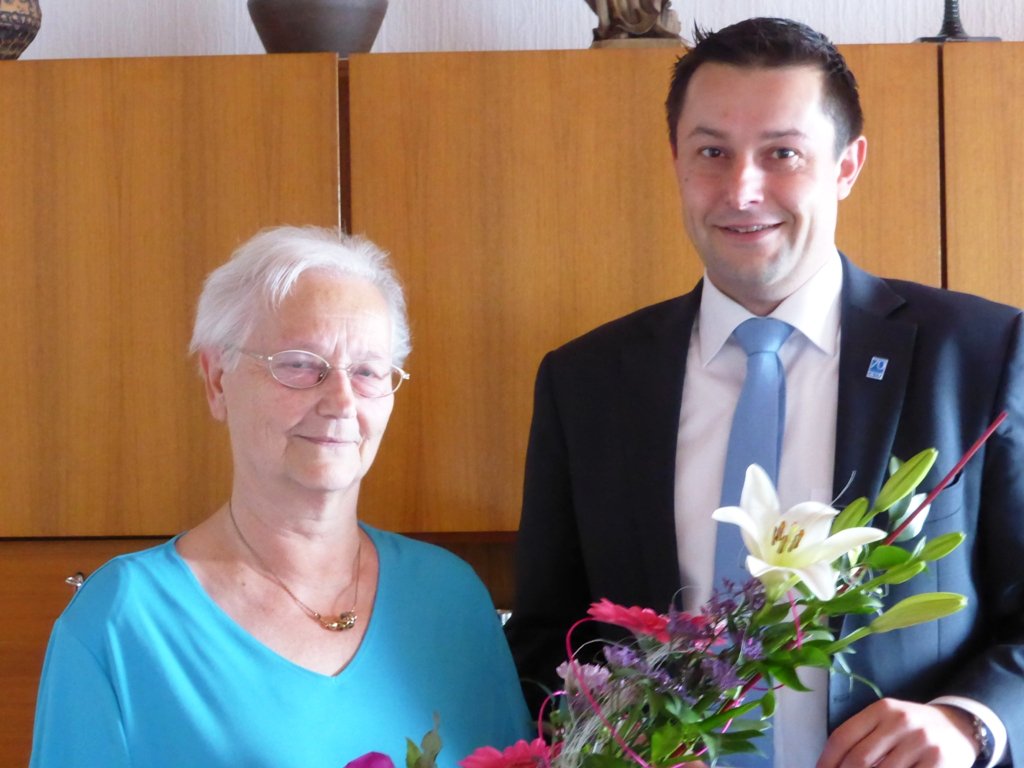 Ein Hoch auf Gerlinde Amberger: Herzlichen Glückwunsch zum 75. Geburtstag