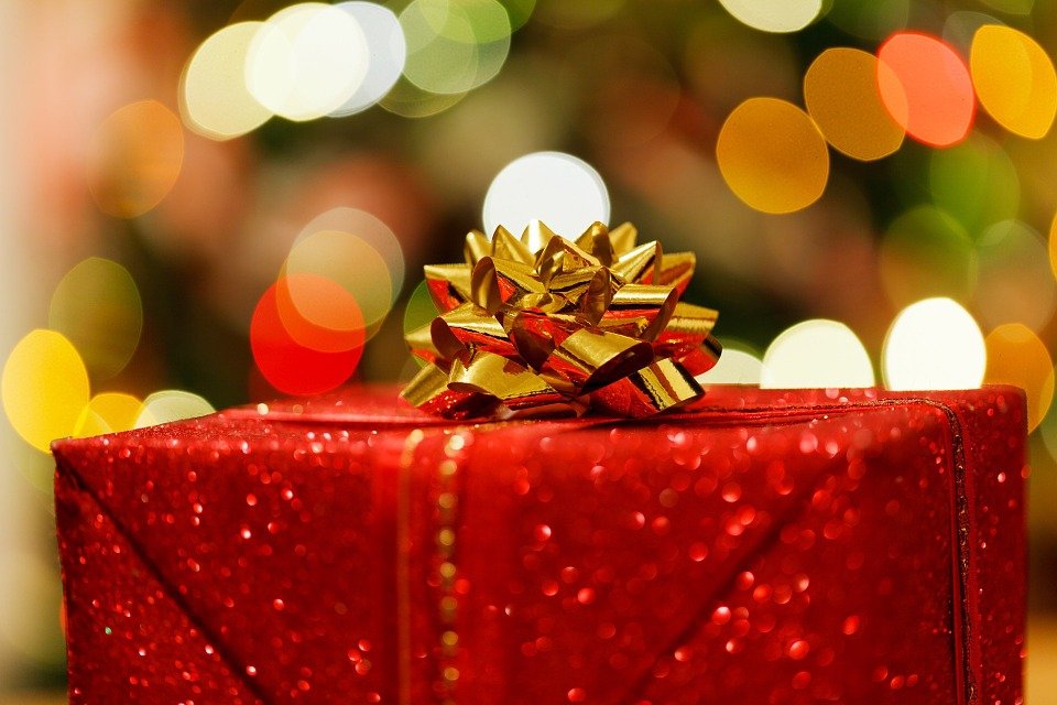 Weihnachtsaktion der Tafel Weiden für strahlende Kinderaugen