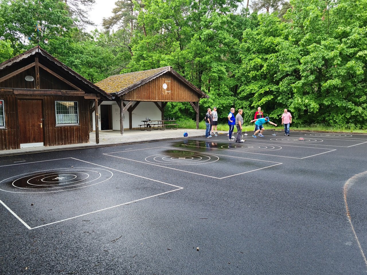 Frisch sanierte Eisstockanlage: Sportler fiebern Liga-Betrieb entgegen
